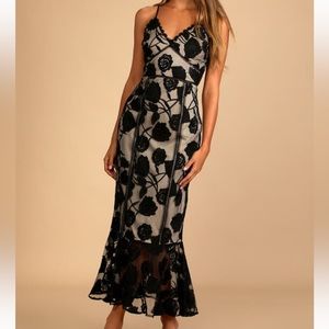Lulus black lace dress